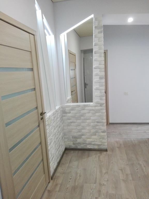 Apartment On Kryvorizhstal Street 35-24 Kryvyj Rih Exteriör bild